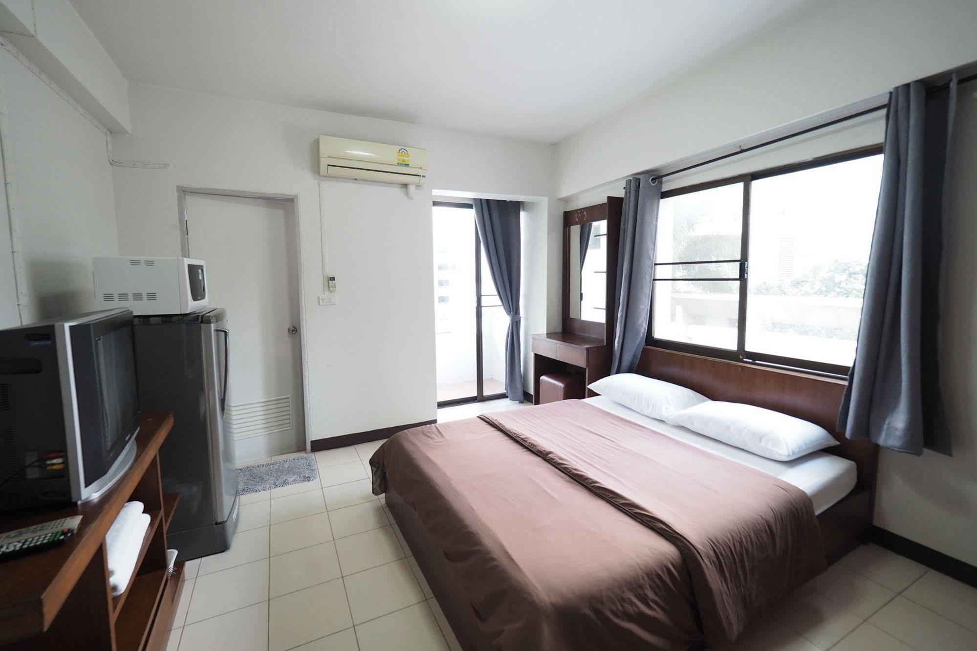 Living Naraa Place Bangkok Exterior foto